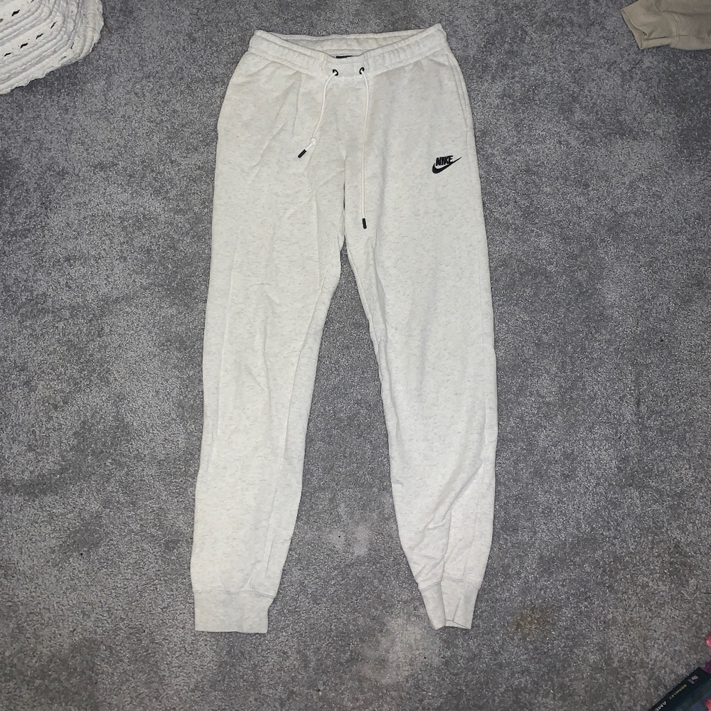 Womens Nike Sweatpants, Small